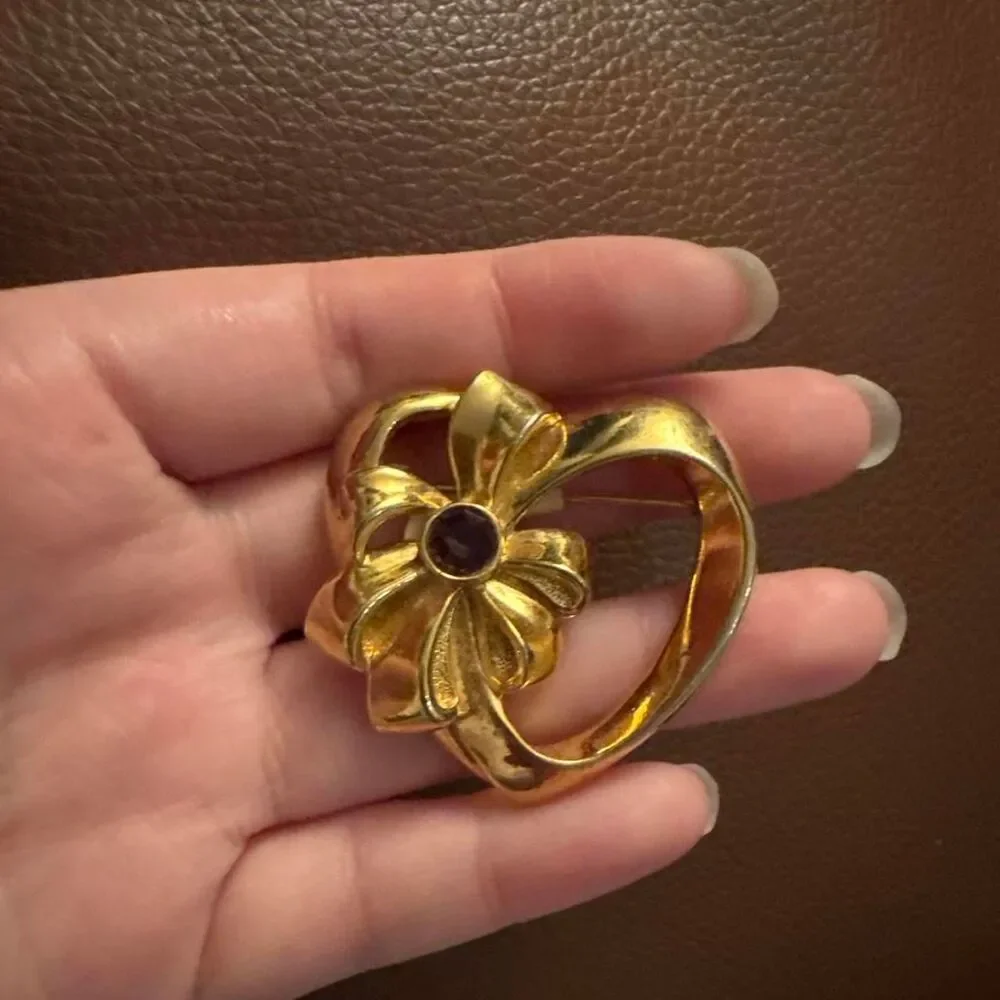 Avon Women's Gold Jewellery